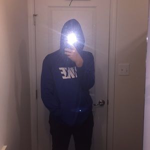 Meet your Posher, Carson